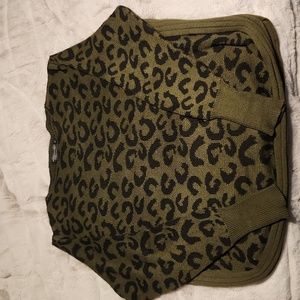 Sweater size XL fits like a Large